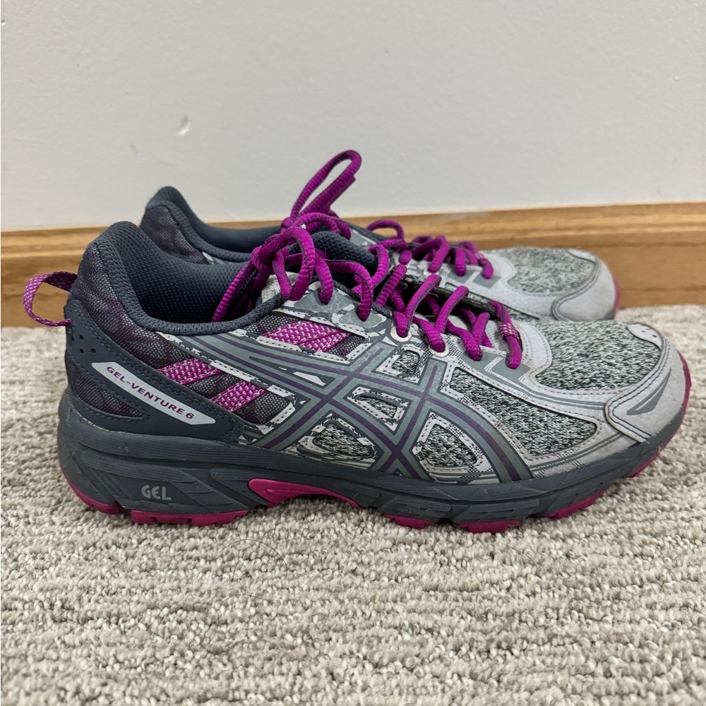 Women’s ASICS running shoe. Size 9